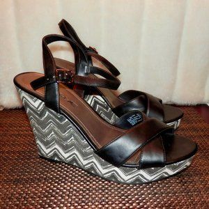 American Eagle Wedge Sandal High Heels Womens 11 Chevron Multicolor Shoes Ankle